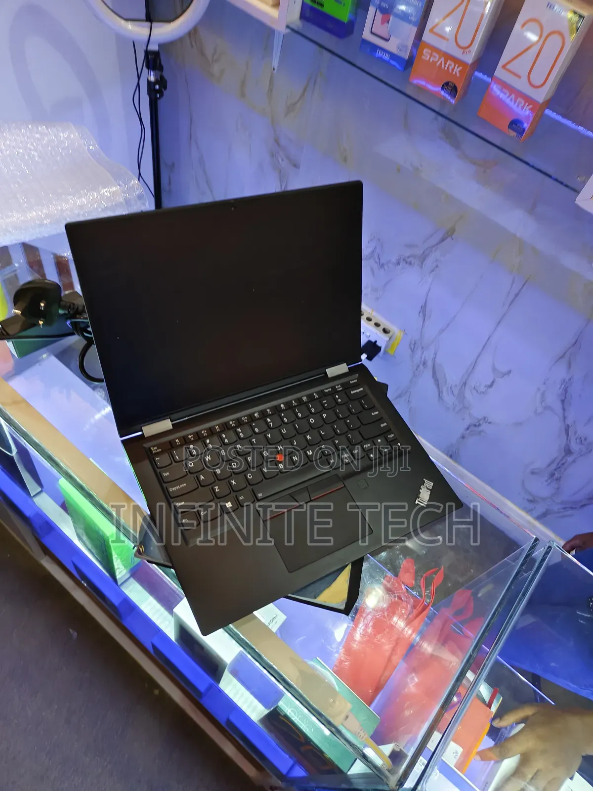 New Laptop Lenovo ThinkPad X390 Yoga 8GB Intel Core I7 SSD 256GB