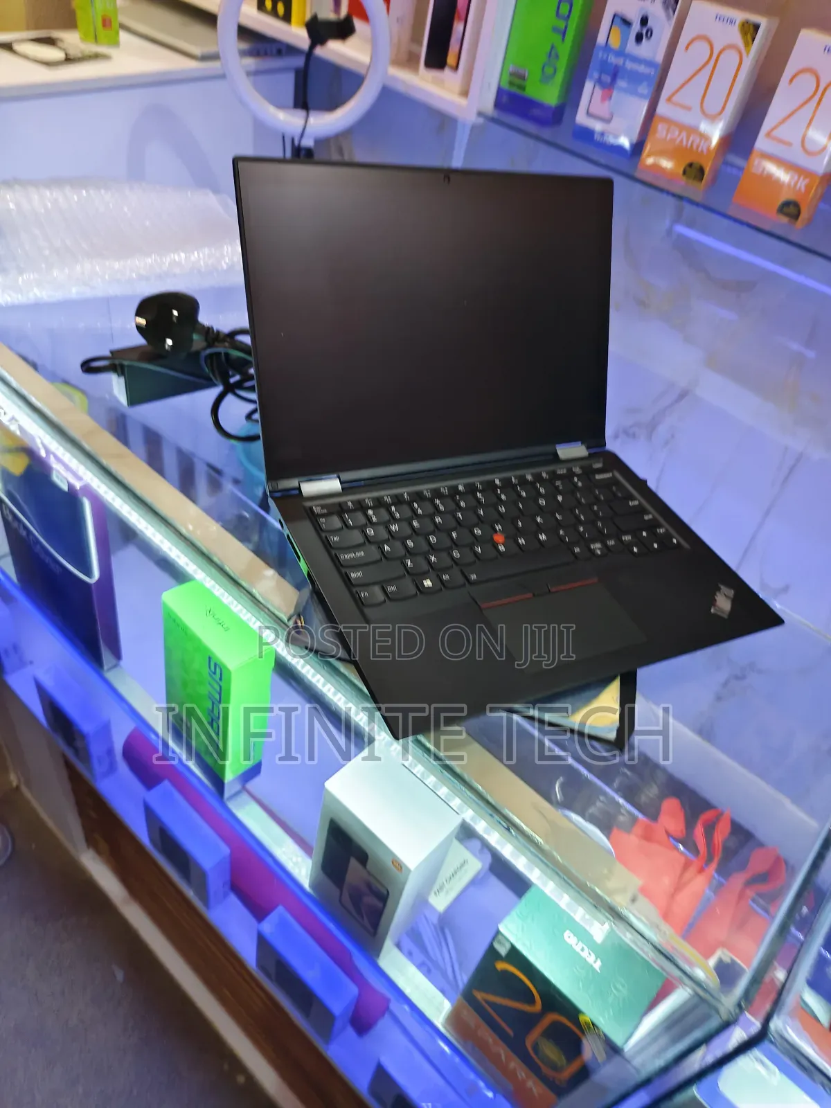 New Laptop Lenovo ThinkPad X390 Yoga 8GB Intel Core I7 SSD 256GB