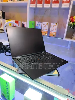 New Laptop Lenovo ThinkPad X390 Yoga 8GB Intel Core I7 SSD 256GB