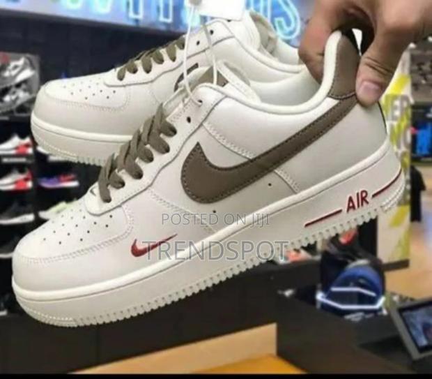 Nike Air Force 1 Swoosh 
 Size 37-45 - thumbnail 2