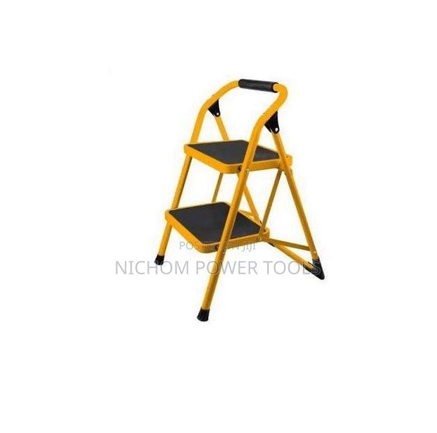 2 Step Steel Ladder 200 LBS - main view