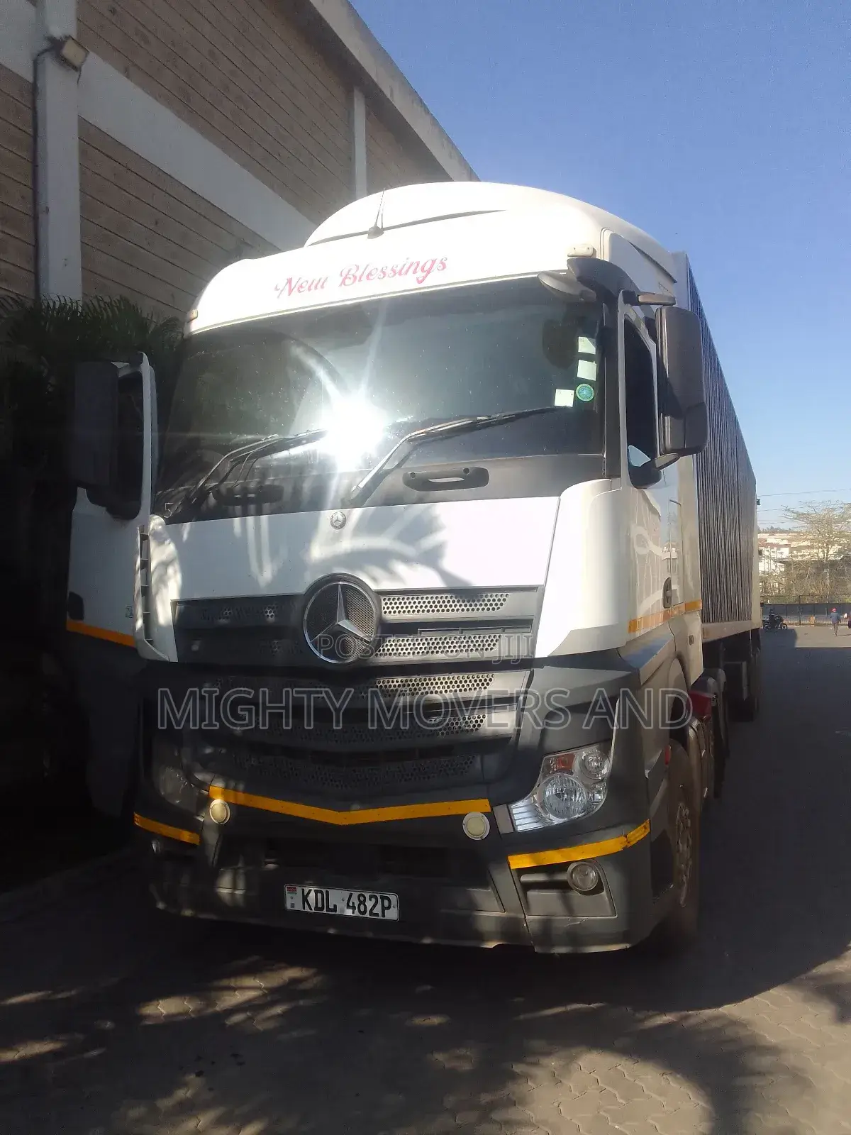 Box Body Trailer at Hand for Logistic Jobs