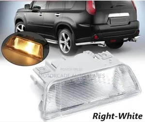 Nissan Xtrail T31 2007-2013 Bumper Reverse Light