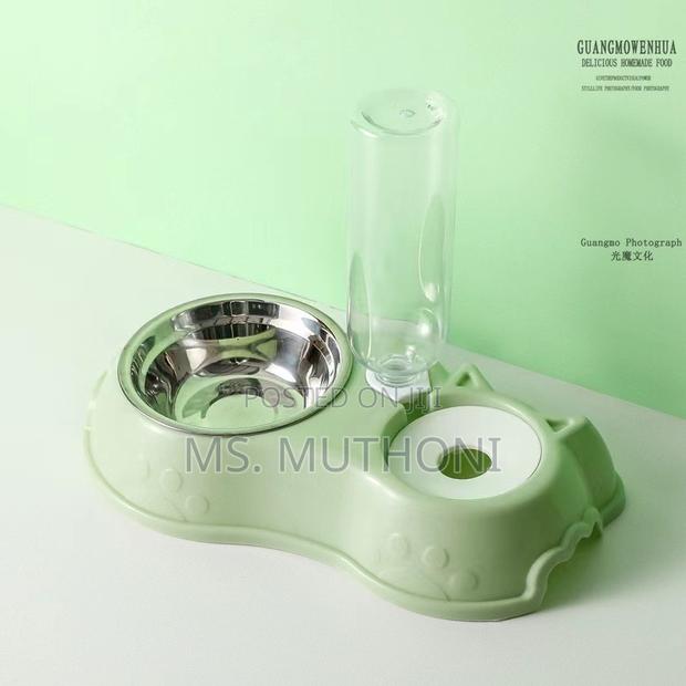 Automatic Single Pet Bowl Plus Water Dispenser* - thumbnail 4