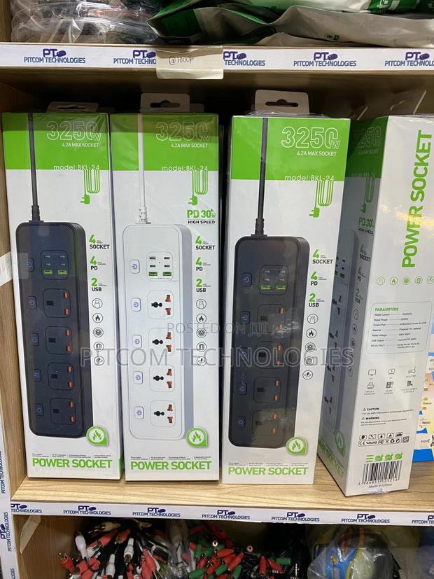 4 Way,4 Type-C +2 USB Power Extension - main view