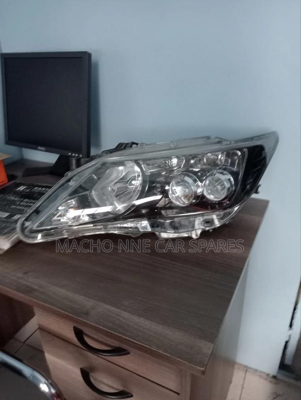Toyota Camry 2014 Headlight