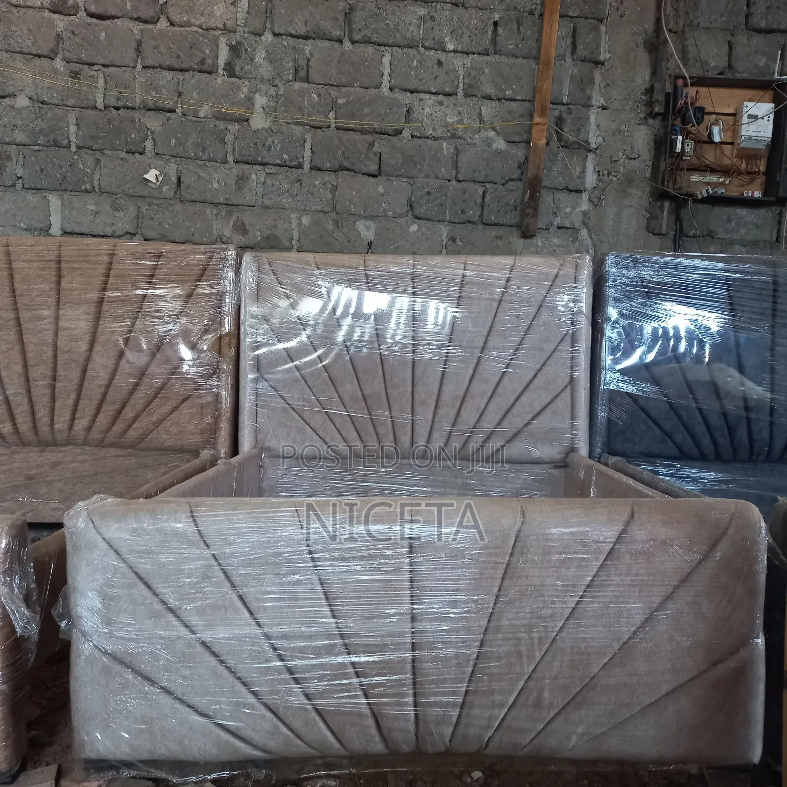 Executive Chesterfield Bed 5by6