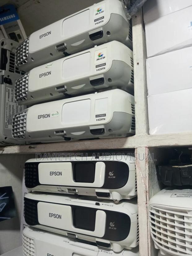 Xuk- Epson Powerlite -955w Projector -- - thumbnail 2