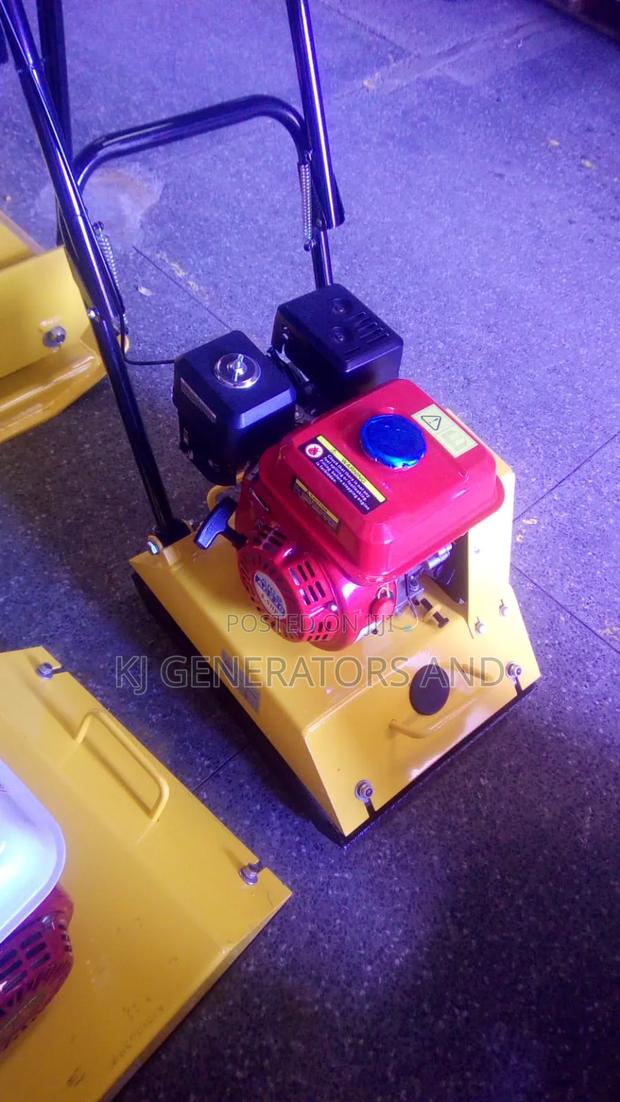 Heavy Duty Petrol Compactor 8hp - thumbnail 2