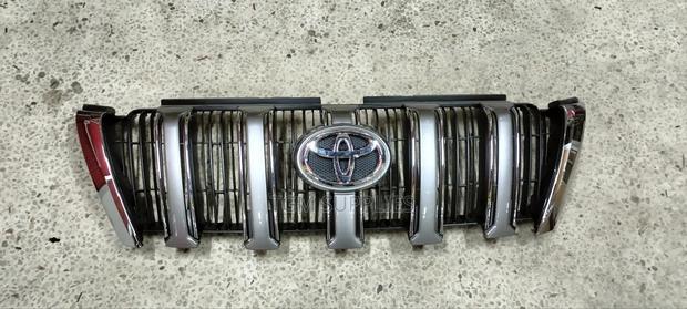 Front Grille Prado Fj 150 - main view