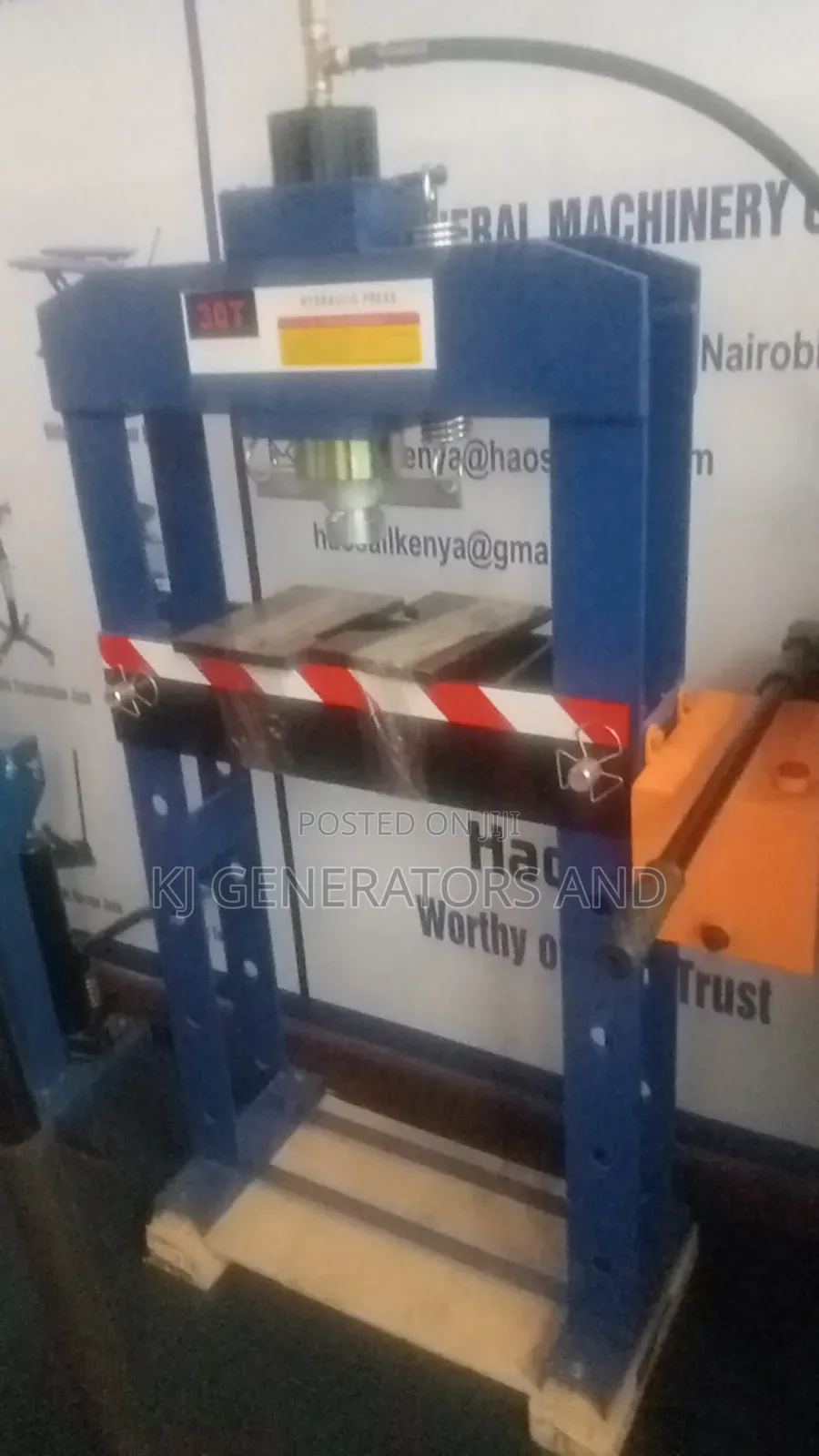 Heavy Duty 30ttonnes Bearing Press