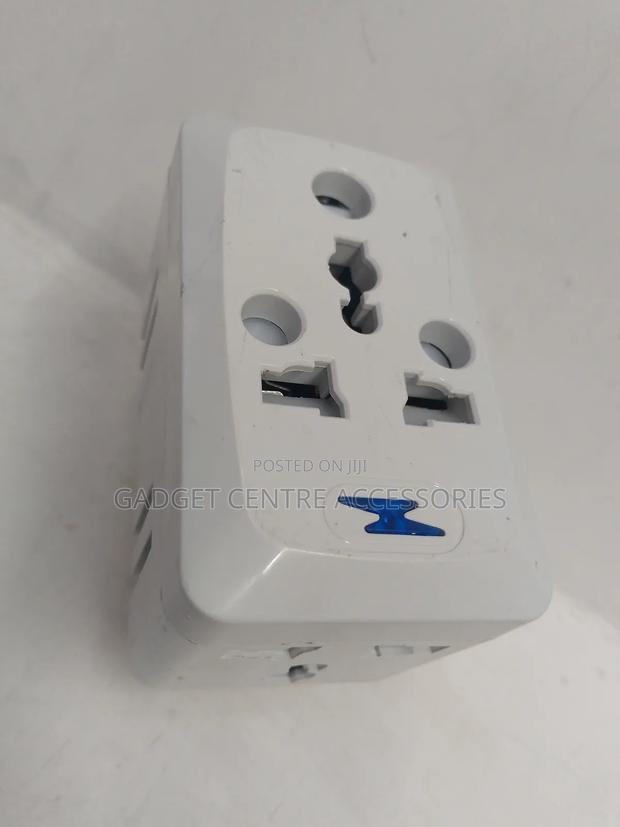 Universal Multiplug