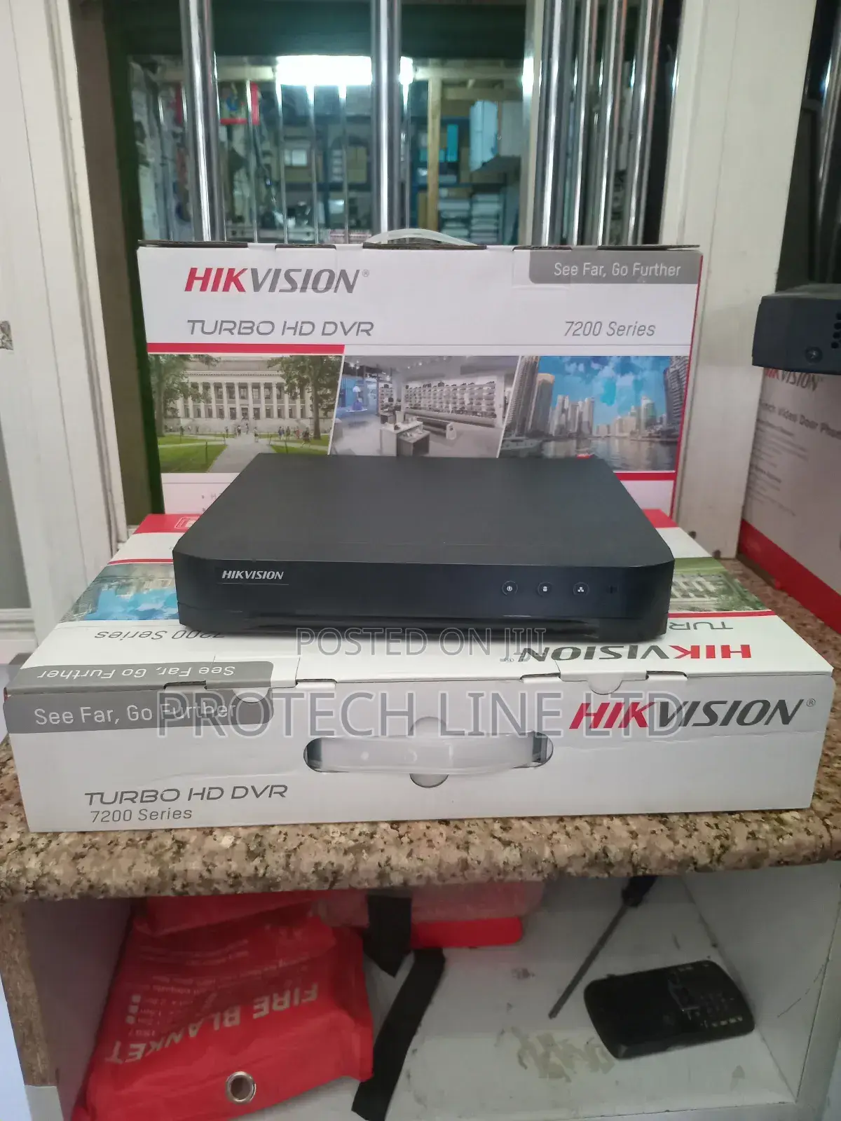 4 Channel HIKVISION DVR Metallic Up to 1080p