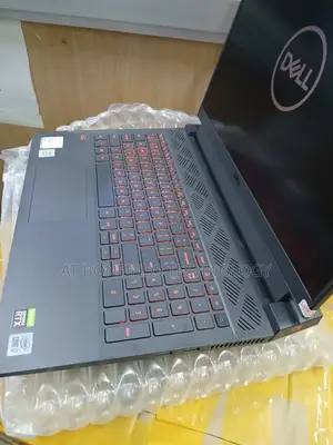 Laptop Dell G15 5511 16GB Intel Core i7 SSD 512GB