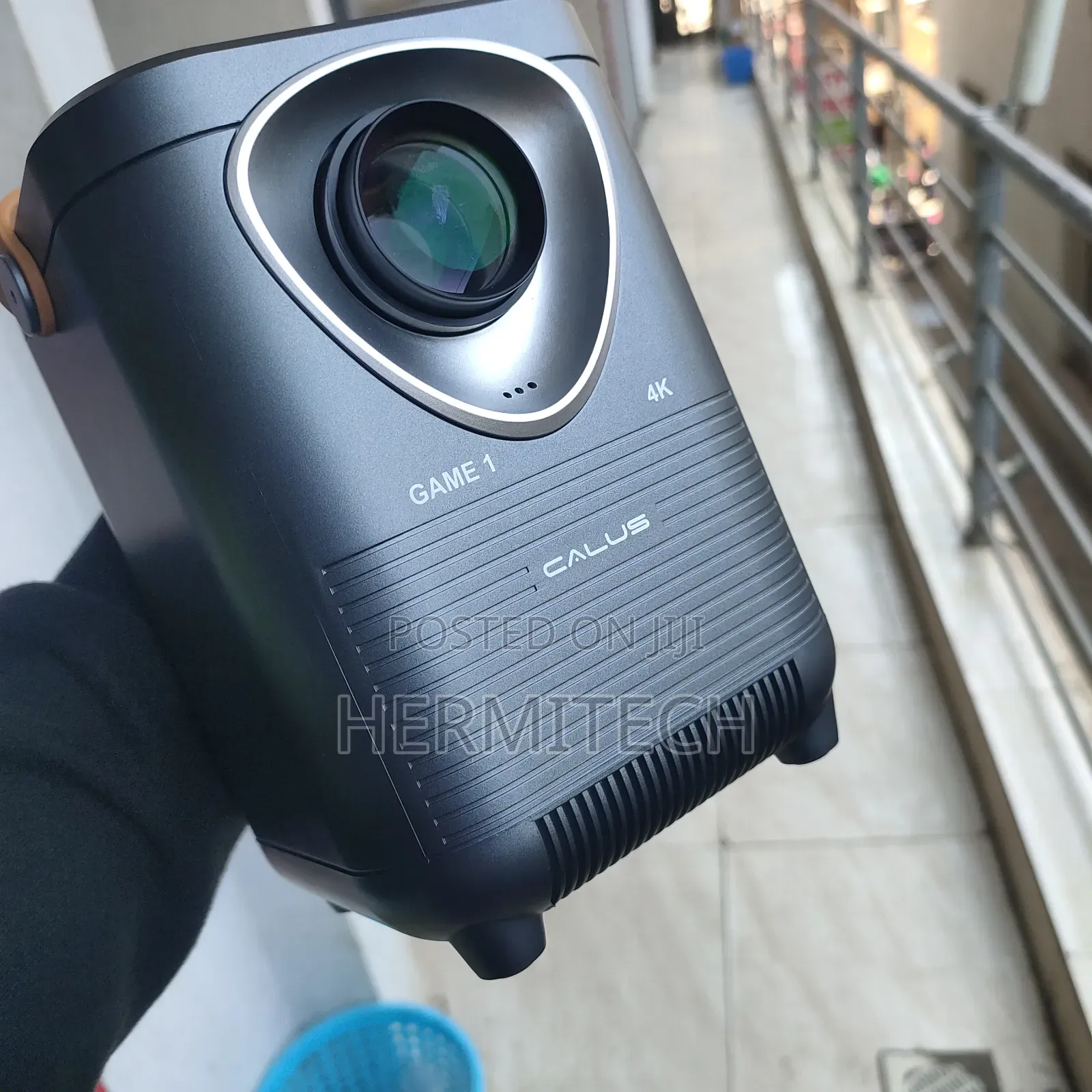 Calus Android Projector With HDMI And 4k Resolution 110"
