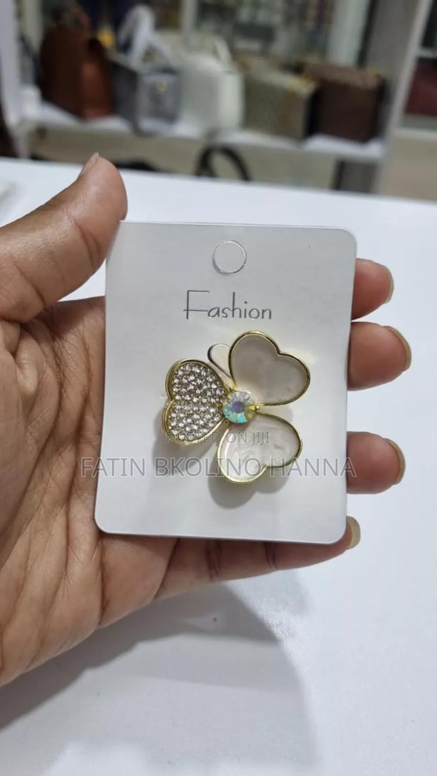 White Floral Brooch - main view