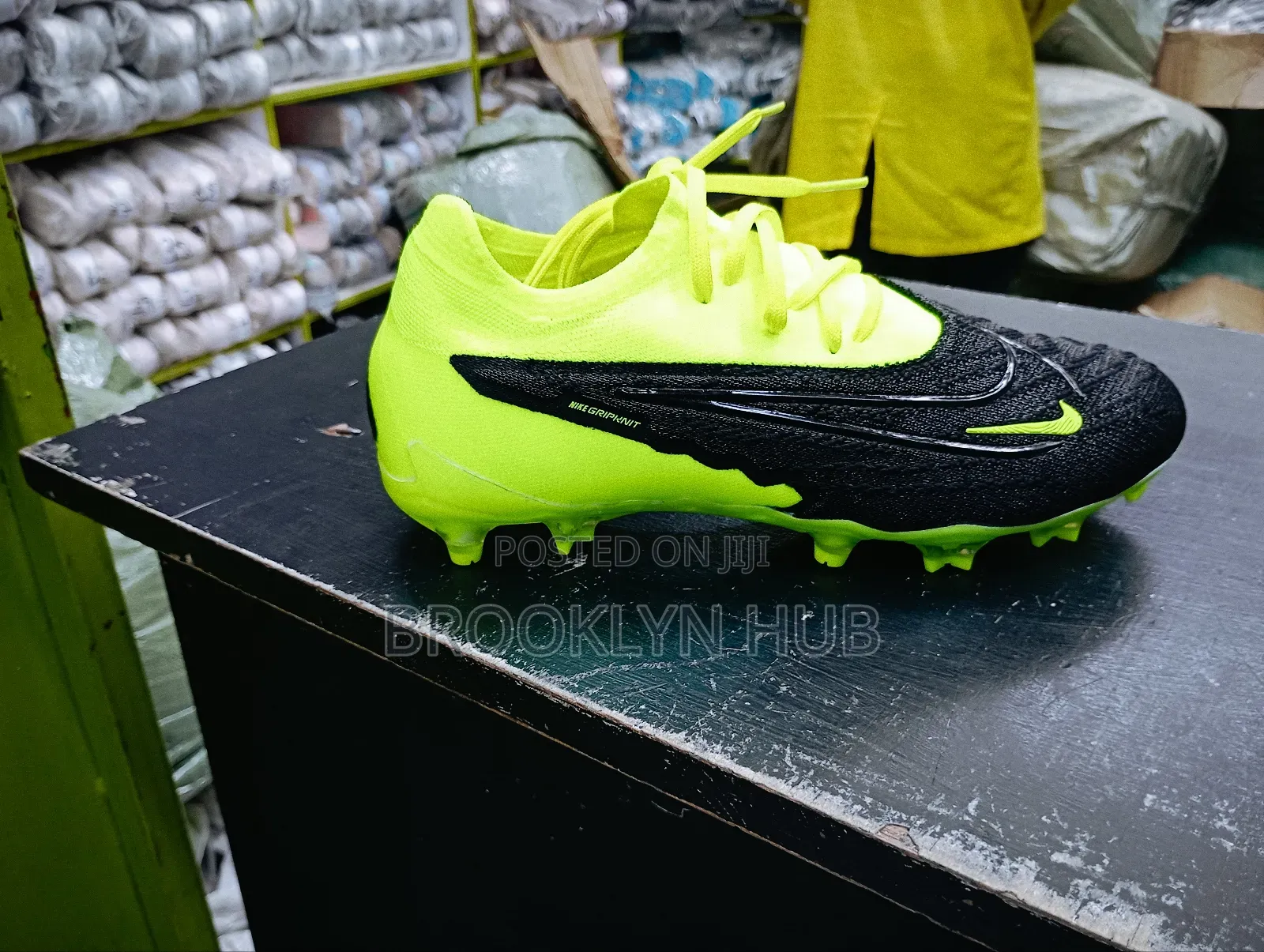 Nike Grip Knit Soccer Boots