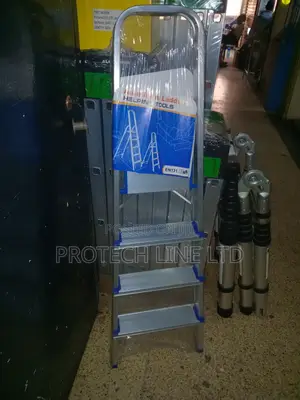 4 Step Foldable Aluminium Ladder