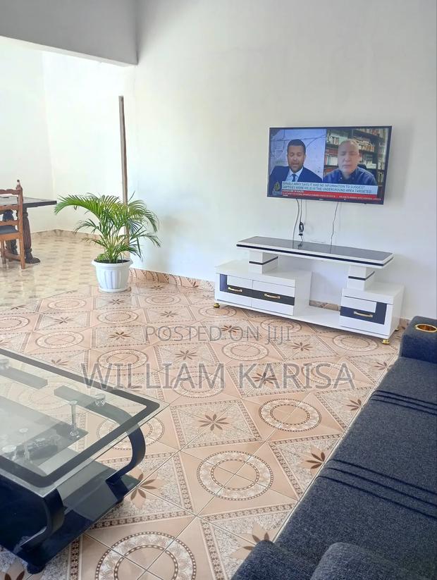 3 Bedrooms to Let - thumbnail 4