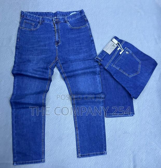 Plain Demin Jeans Available Size 30 to 38 - main view
