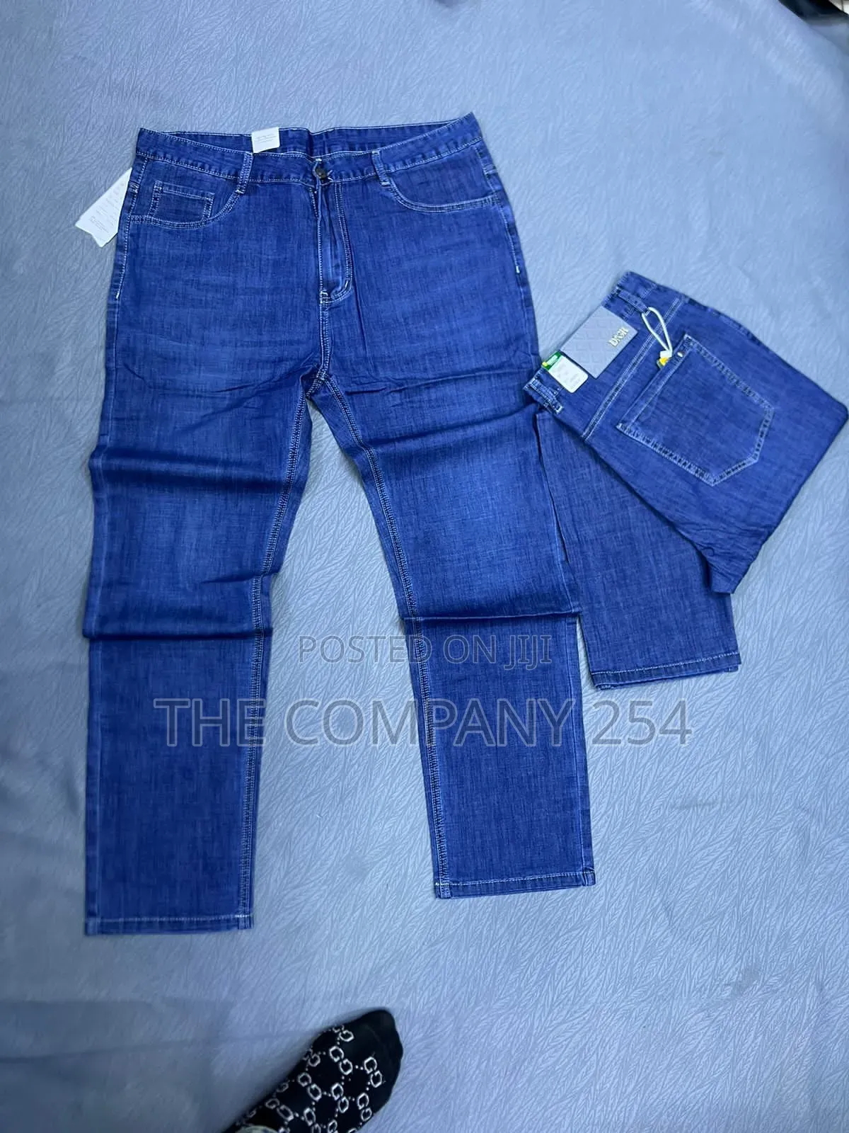 Plain Demin Jeans Available Size 30 to 38