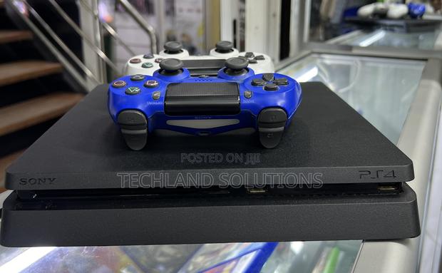 Clean Playstation 4 Slim - thumbnail 3