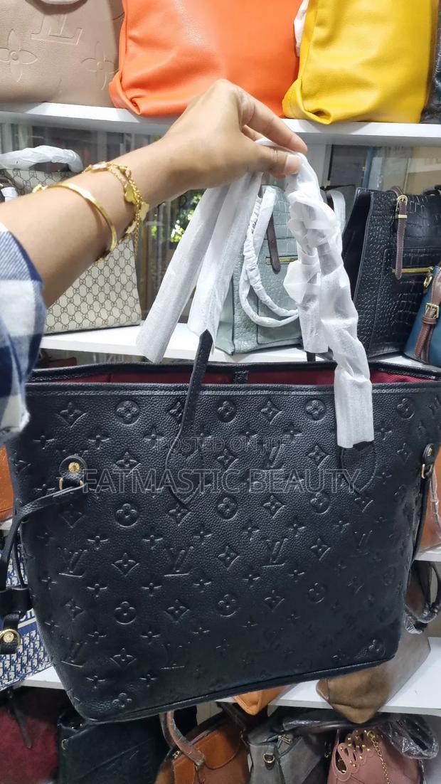 Louis Vuitton Spacious Bag - thumbnail 2
