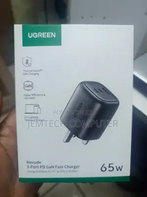 ^UGREEN USB-A+2*USB-C 65W Gan Tech Fast Charger``