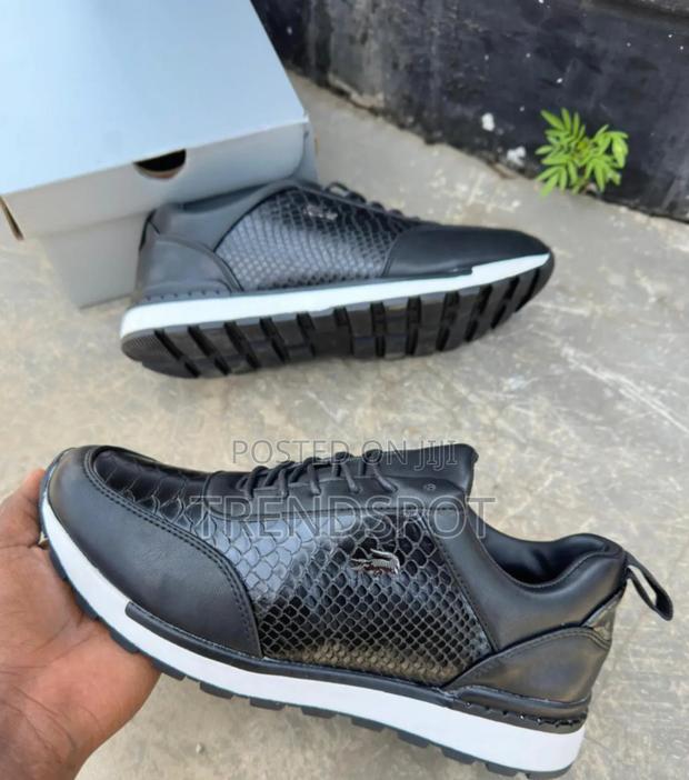 VERSACESizes 40,41,42,43,44,45. At 3300 KSH - thumbnail 3