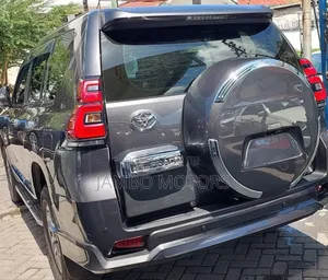 Toyota Land Cruiser Prado 2.8 2021 Gray
