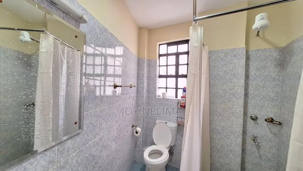 Cozy Airbnb Studio to Let - thumbnail 10