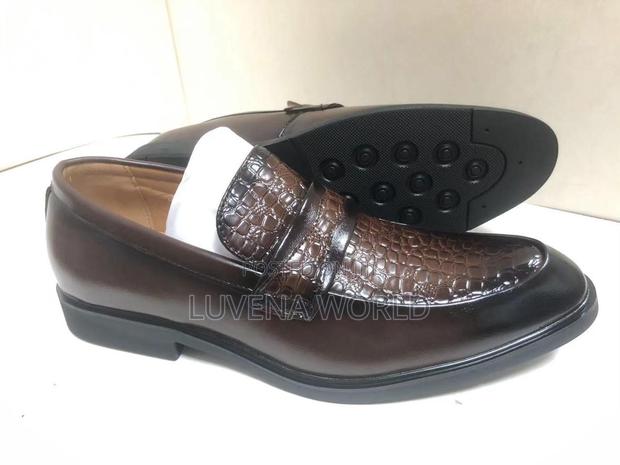 Empire Shiny Officials - thumbnail 3