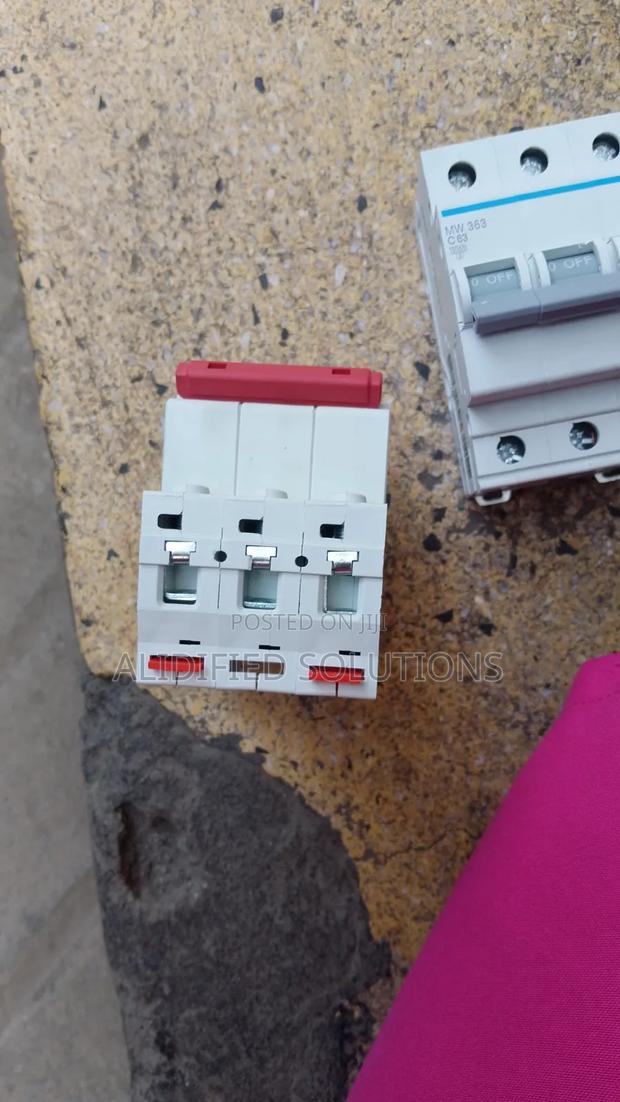MCB 3pole 63amps - thumbnail 3