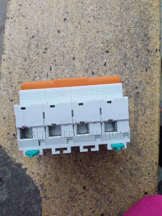 4pole 100amps Tengen McCb - main view