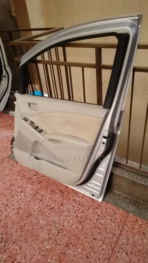 Toyota Isis Front Door 2007-2014