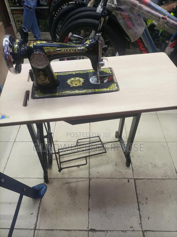 Sewing Machine - main view