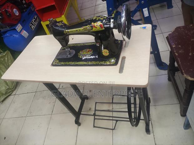 India Sewing Machine - main view