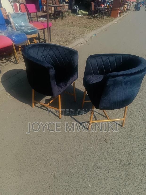 Black Styling Chairs - thumbnail 3