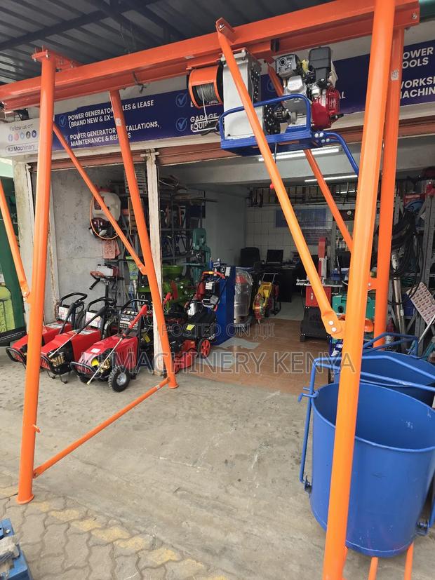 1 Tonne Concrete Hoist - thumbnail 5