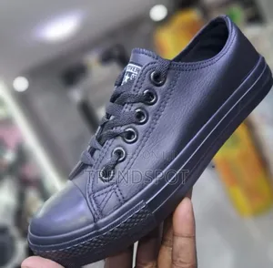 Converse Leather Black