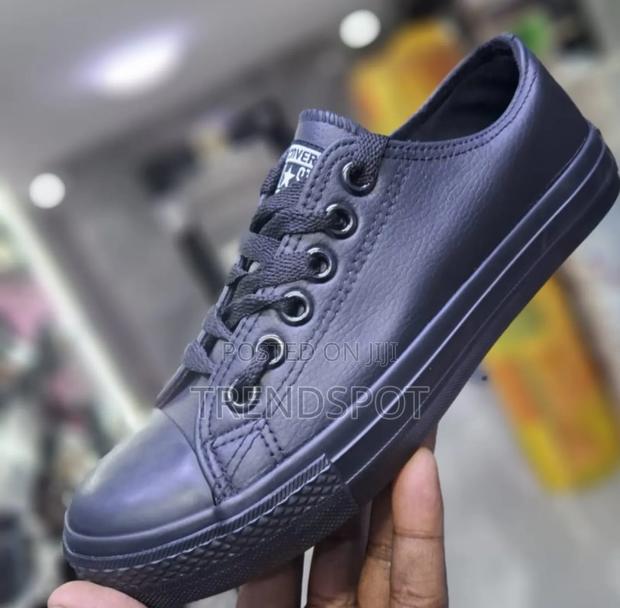 Converse Leather Black - main view