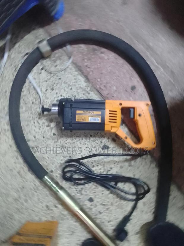 Electric Concrete Vibrator With Poker