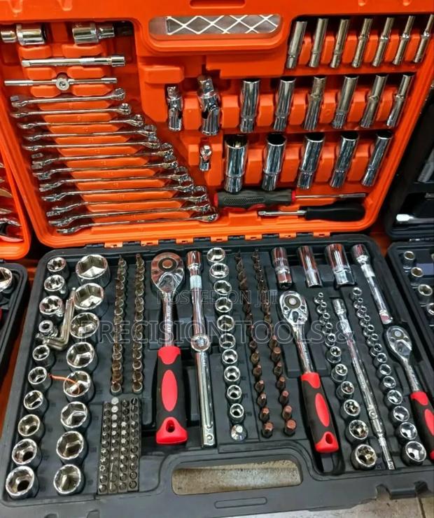 Toolbox 216 Pieces