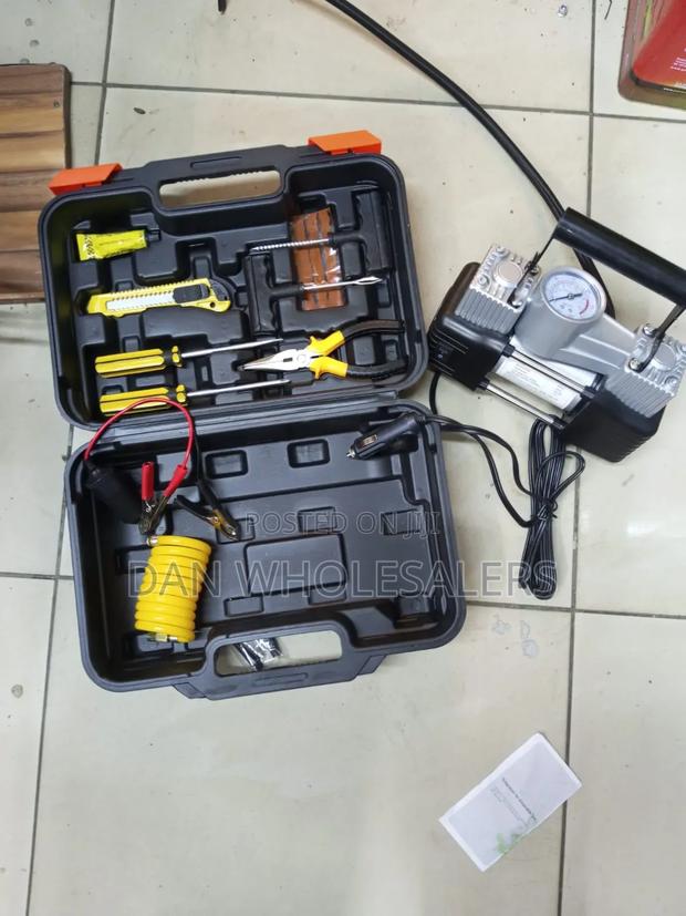 Double Cylinder Car Air Compressor, Tool Kit