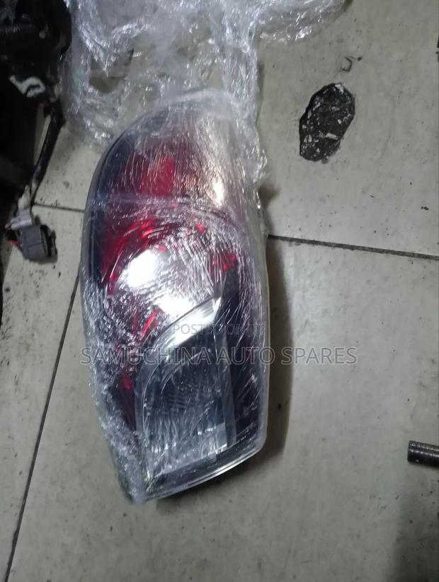 Tail Light Mazda Axela - thumbnail 2