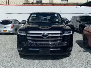 Toyota Land Cruiser 2023 Matt Black