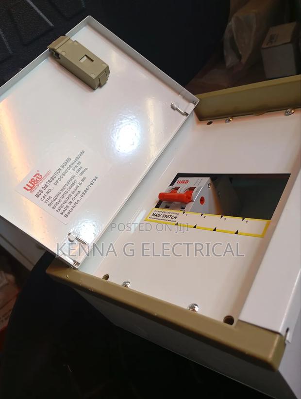 Consumer Unit 4 Way - main view