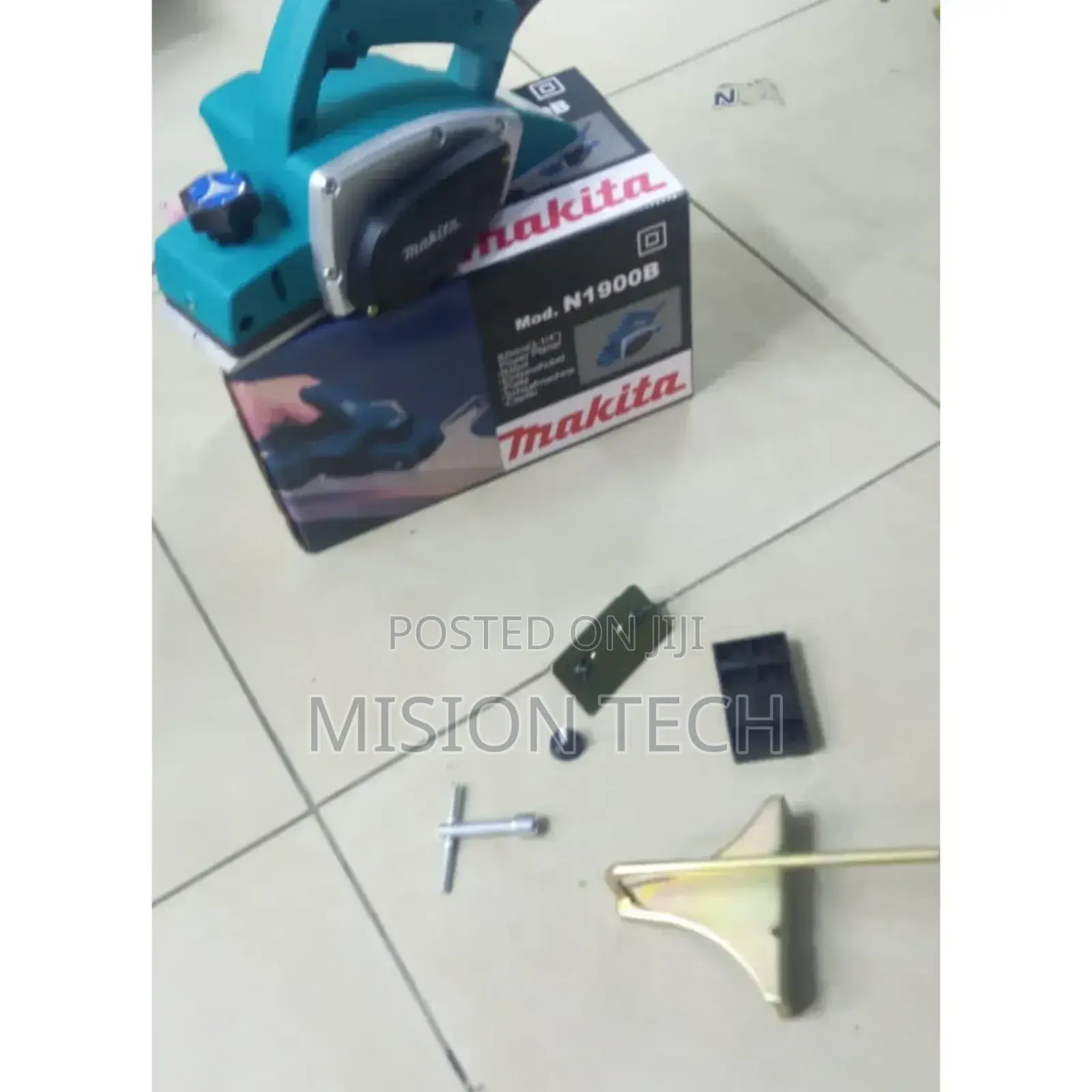 Makita Corded Electric Planner 
680w