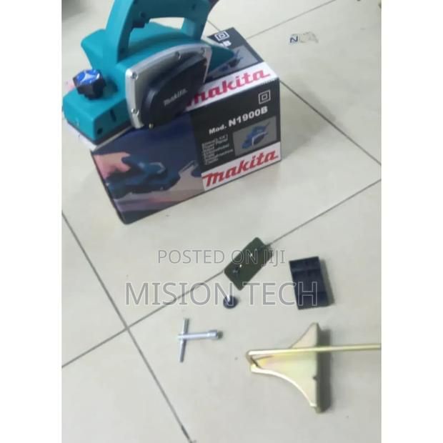 Makita Corded Electric Planner 
680w - main view