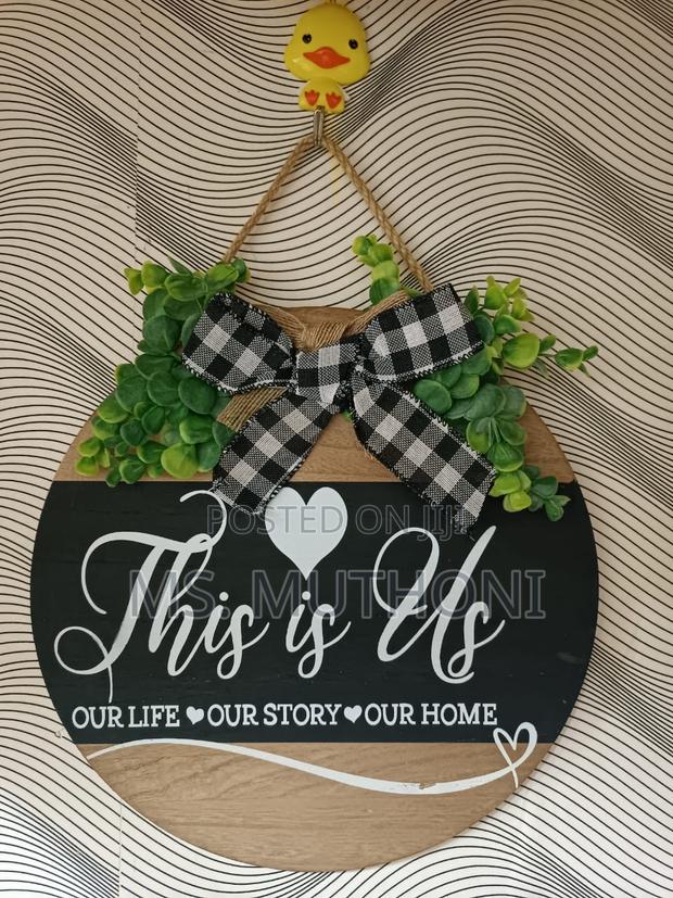 Round Wooden Wall Hangings 30 Cm Diameter - thumbnail 4
